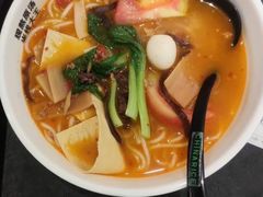 -蒙自源米线大王(东站店)