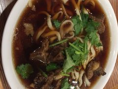 -清真吴记门钉肉饼·喜多利