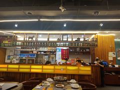 -胡须佬鸡煲四季火锅店(石厦西村直营店)