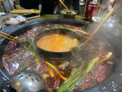 -黄潇洒老火锅(九眼桥宏济巷店)