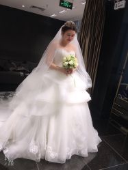 点击看大图 -GRACE KELLY婚纱与礼服(北京店)
