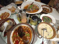-香山湖家家宴(中山陵店)