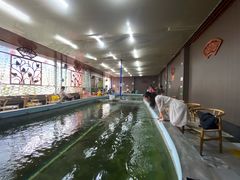 -光头佬室内钓虾场·烧烤·团建·亲子(中山八路店)