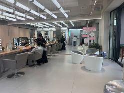 -Z.X HAIR SALON张新美业