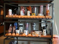 零售区-星巴克臻选(苏州汇豪店)
