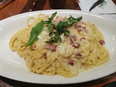 -玛格萝妮比萨屋(陆家浜路店)