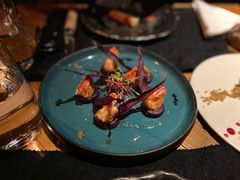 煎虾配紫薯泥薯片及姜味柠檬汁-AZUL by FUEL蓝色·法式酒馆(琶醍店)