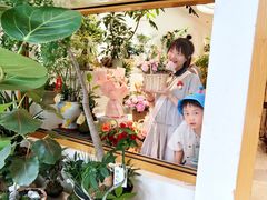 -溪岸路花鸟市场