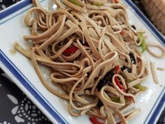 -八两八金·莱芜特色炒鸡(市南漳浦路店)
