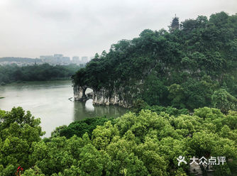 ️️️为了象山公园可以卖个好门票，公园方将公园周边特