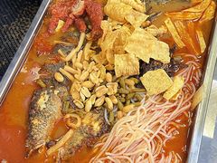 -在巷子里的烤肉店·螺蛳粉烤鱼·牛蛙(和美城店)
