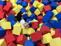 -爱蹦iBOON蹦床运动馆(江汉店)