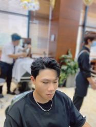 -尼特斯男士发型馆