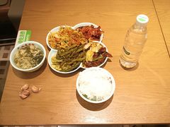 -晓宇盒饭(民安街店)