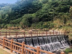 -梅岭月亮湾山体公园
