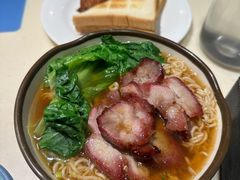 叉烧出前一丁-龙记烧腊茶餐厅(常德路店)