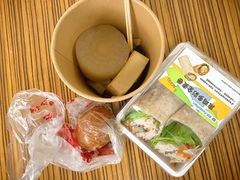 -全家便利店(愚园路六店)