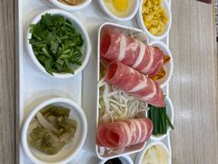 -花馬肆.云南过桥米线(汉神购物广场现场熬汤店)