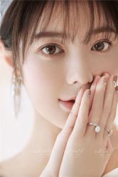 -易摄影婚纱摄影工作室
