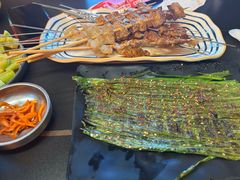 -许哥东北烧烤·铁丳烤串·宫后夹肉(繁花中心店)