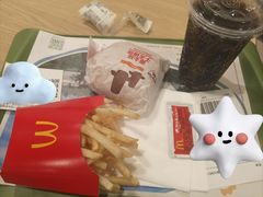 -麦当劳(世界城广场店)
