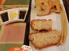 餐前面包蒜黄油-安妮意大利餐厅(国贸店)