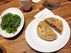 -圣河湾虾饺美食(站前店)