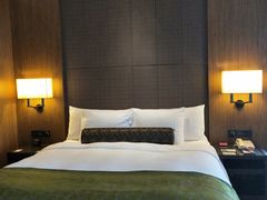 -上海滴水湖皇冠假日酒店