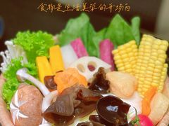 -湊湊火锅·茶憩(打浦桥日月光店)