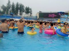 -欢乐水魔方水世界