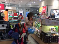 -关西国际机场直营免税店