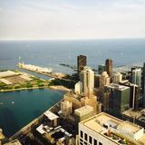 他的85楼是一家餐厅，86楼是酒吧