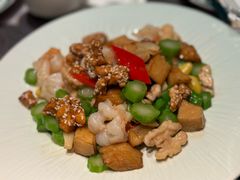 坚果菜虾球-新兴·金羊座·粤菜点心(乐峰店)