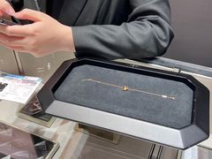 -梵克雅宝(国贸商城店)