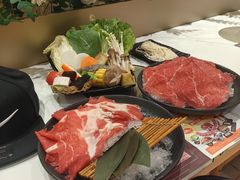 -百联临沂购物中心(临沂路店)