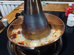 -果松木炭酸菜铜火锅·外婆参鸡汤