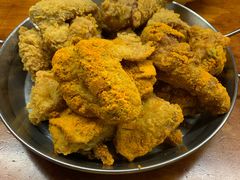-BHC炸鸡(明洞总店)
