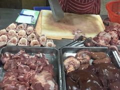 -标记美食新鲜猪杂(兴南大道店)