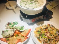 鱼丸汤-日丰园海肠水饺·老字号大连海鲜(和平广场店)