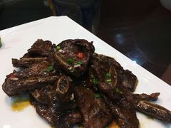 黑椒汾酒牛仔骨-华中科技大学百景园(三楼酒店)