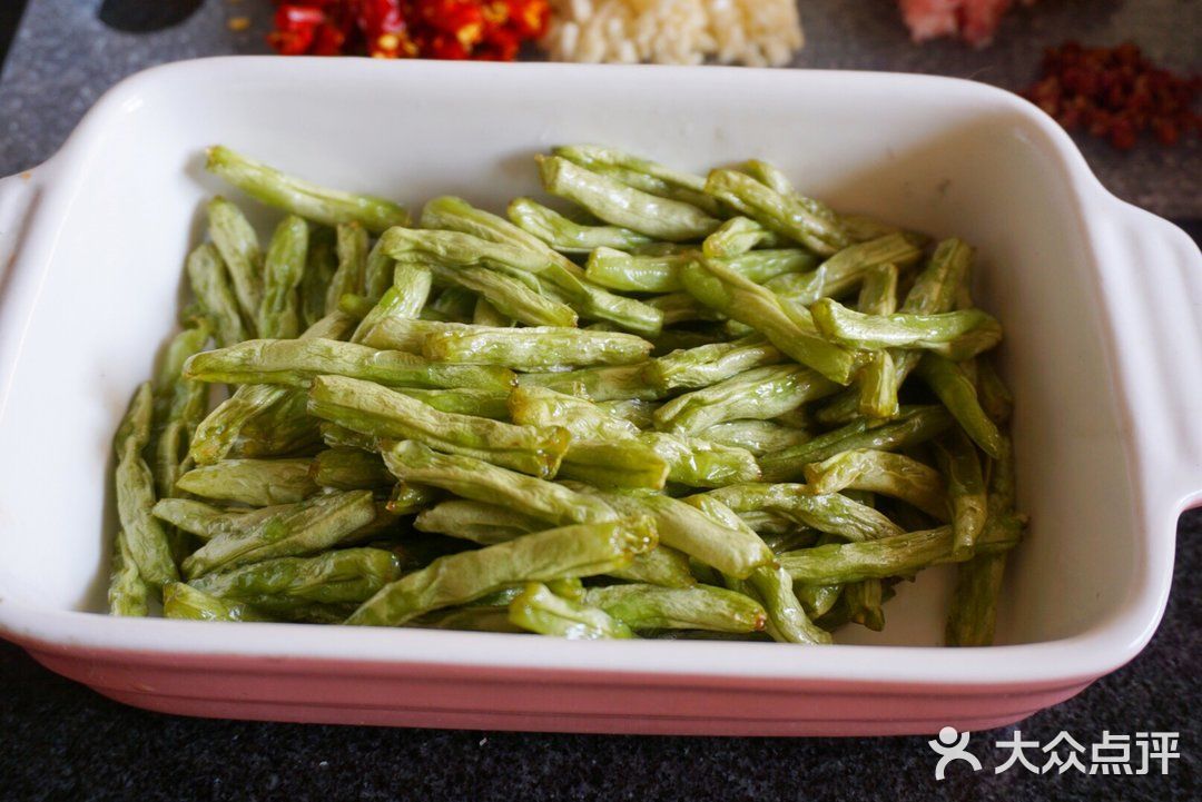 超级简单的干煸四季豆来了，好吃又方便