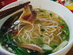 金牌肥牛过桥米线-老滇过桥米线(永安路店)