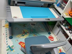 -康朴乐儿童学习桌椅(蓝色港湾店)