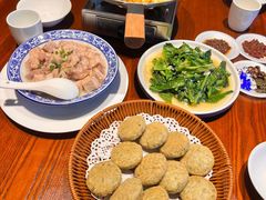 -唐师傅湘西名菜馆(武陵路店)