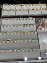 -粤豪珠宝(贝丽北路店)