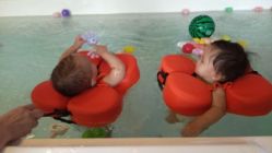 -欢乐悠游婴儿游泳(金碧花园店)