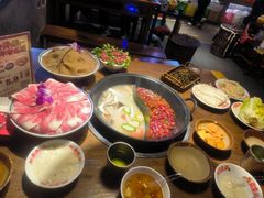 -萍姐火锅·公路夜市(武汉首店)