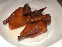 红烧乳鸽-陶陶居·雅园(凯华国际店)