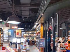 -西西弗书店&矢量咖啡(凯德晶萃广场店)