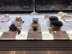 -Fridi Patisserie Cafe